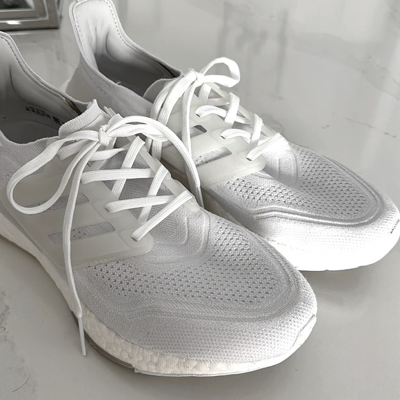 Adidas Slip-On Sneakers - Picture 3 of 16